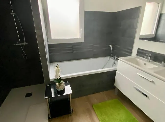 Maison La Rochelle 3 Etoiles Holiday home *