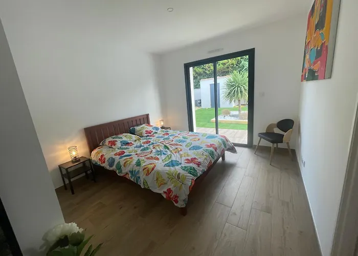 Holiday home Maison La Rochelle 3 Etoiles *